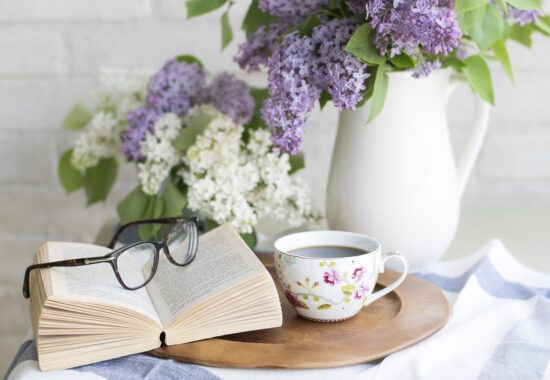 coffee, book, flowers-2390136.jpg